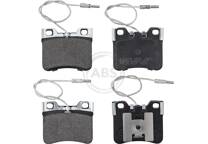Front brake pad set (4 pcs)