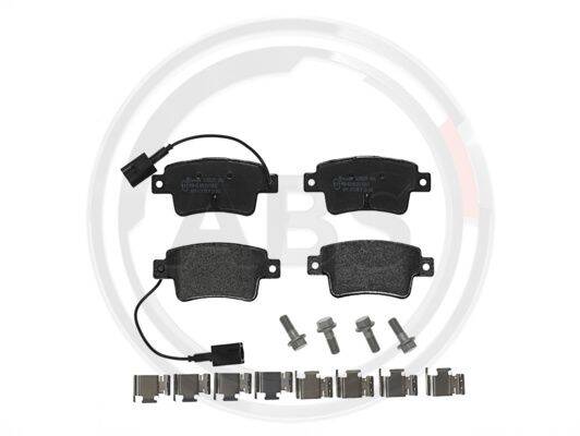 Rear brake pad set