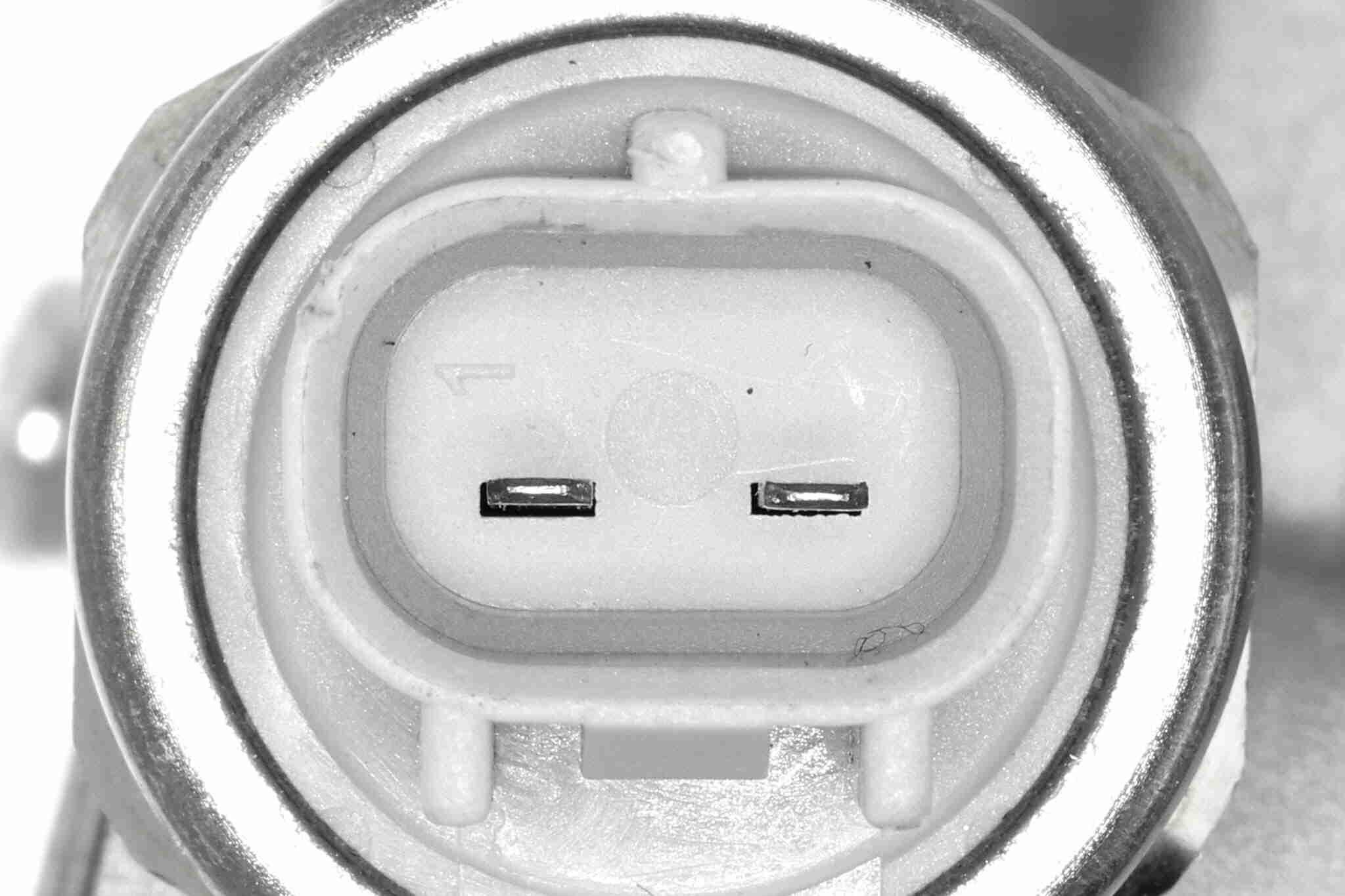 Actuator, transfer case