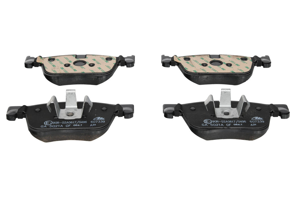 Front brake pad set