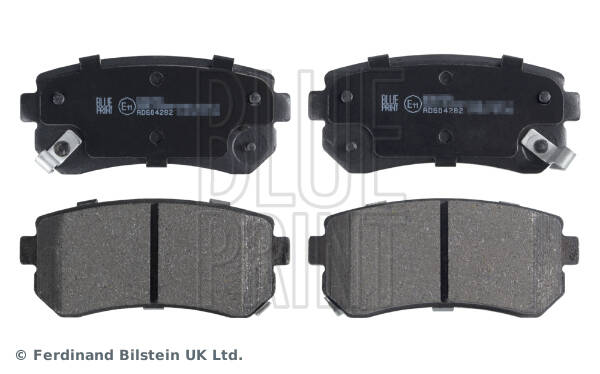 Rear brake pad set