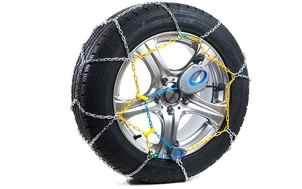 2 Self-tensioning traditional steel snow chains 9mm BOLK 120