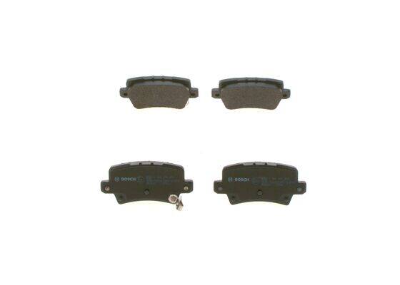 Rear brake pad set