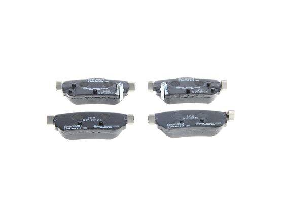 Rear brake pad set