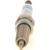 Set med 4 tändstift BOSCH - 0 242 135 527