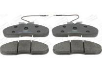 Front brake pad set