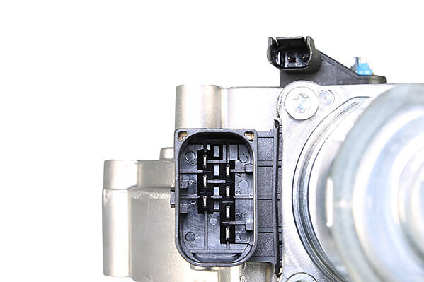 Actuator, transfer case