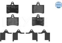 Rear brake pad set