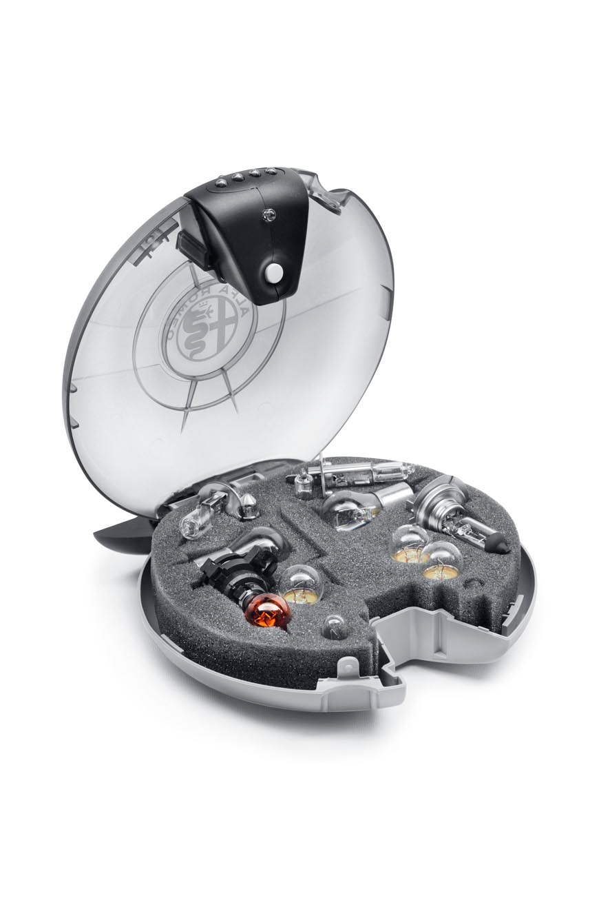 Replacement bulbs emergency kit for Alfa Romeo