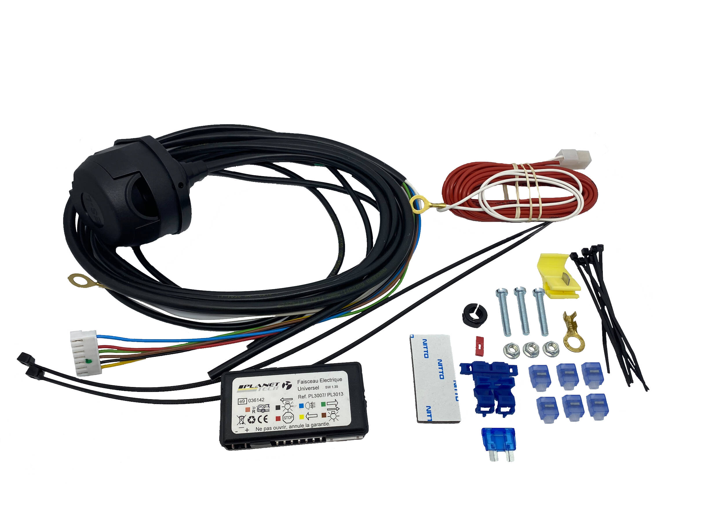 Multiplexed universal wiring harness - 7 pin