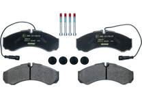 Rear brake pad set