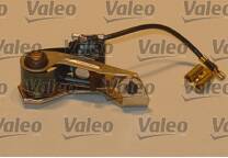 Distributor rotor plug