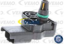 Sensor, boost pressure